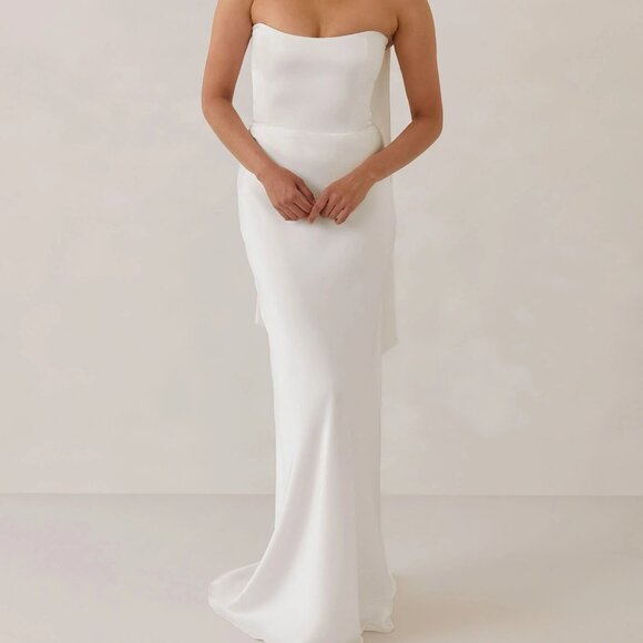 Park & Fifth Brodie Bridal Dress - Picture 1 of 12